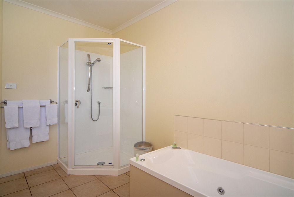 Clive Studios-Formally Clive Motel Экстерьер фото